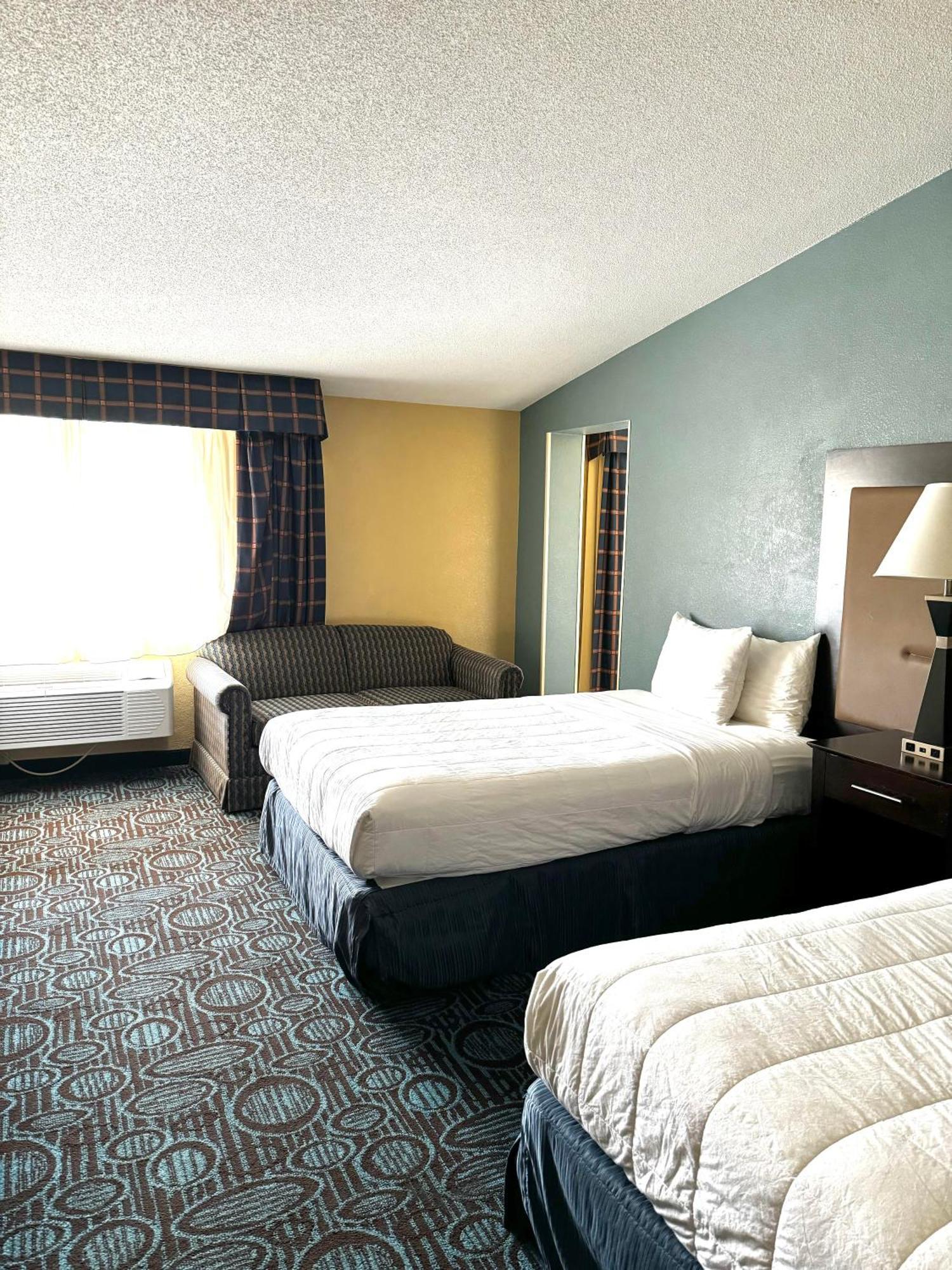Regency Inn & Suites New London Mystic Esterno foto