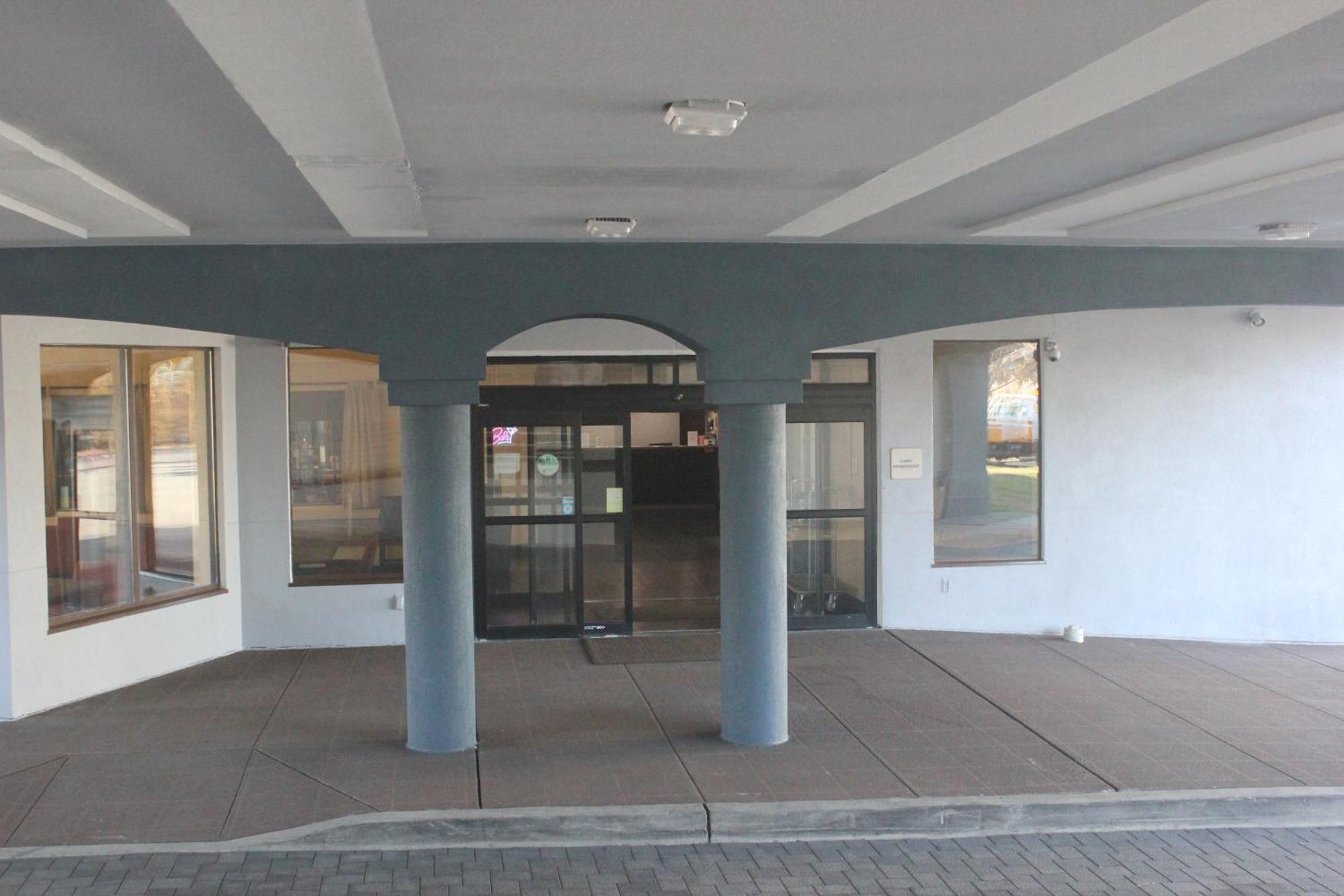Regency Inn & Suites New London Mystic Esterno foto